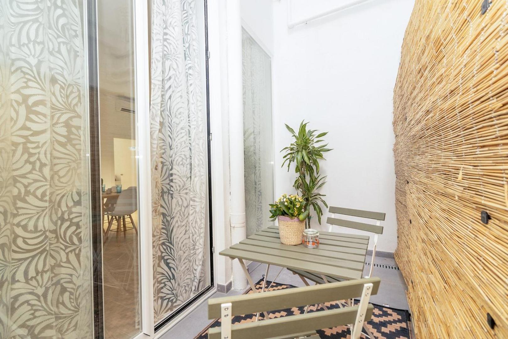 Guestready - Valencia'S Vibrant Malvarrosa Eksteriør billede
